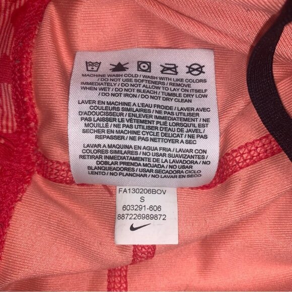 Nike Running Leggings Women’s Size Small Red Pink Animal Print Cropped - Picture 9 of 9